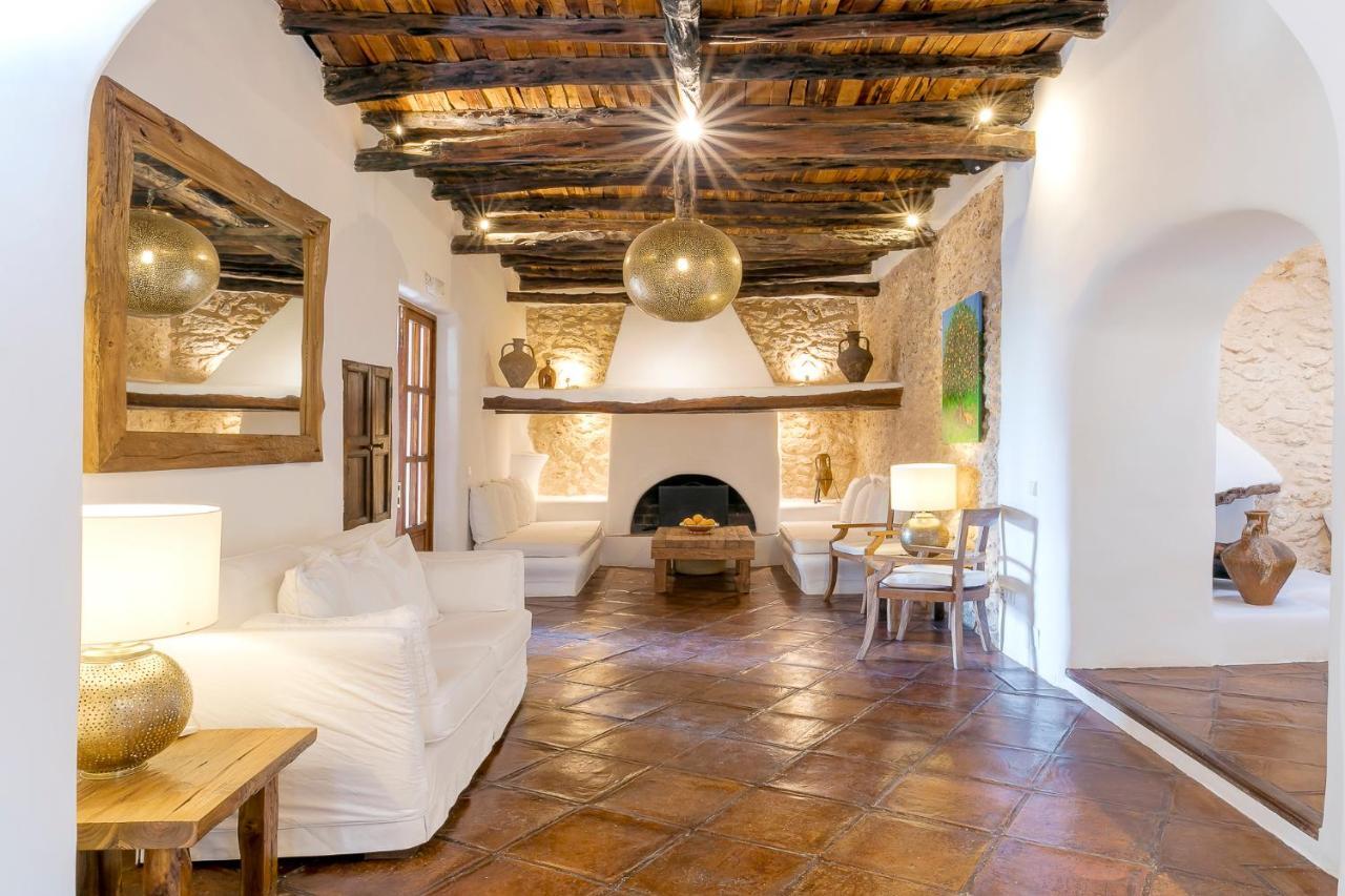 Agroturismo Atzaro Santa Eularia des Riu Exterior foto